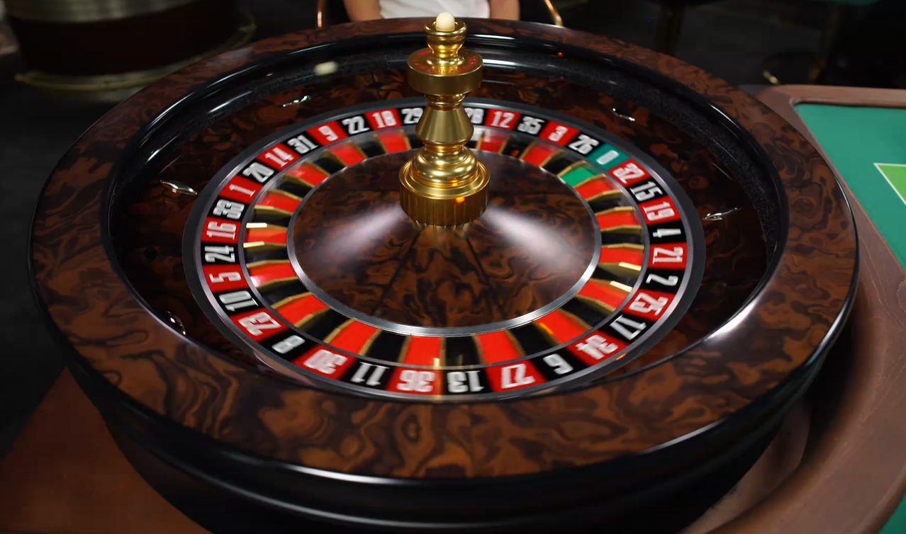 Picture of a live roulette wheel in action